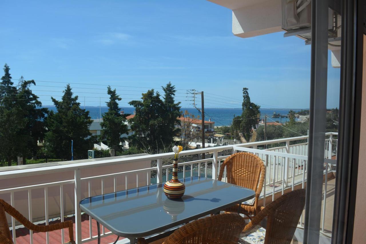 Panos Apartments Геракини Экстерьер фото