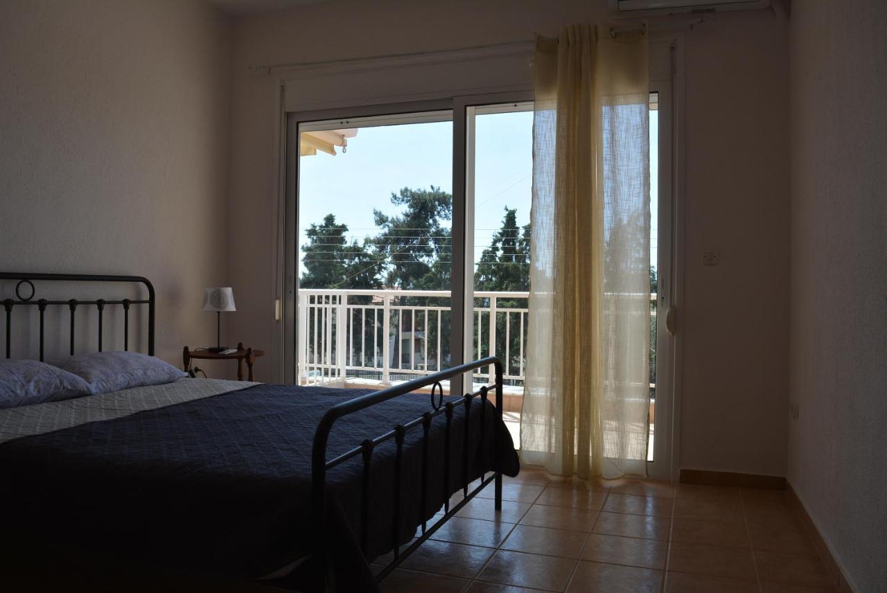 Panos Apartments Геракини Экстерьер фото